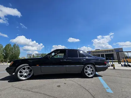 Mercedes-Benz E 280 1995 года за 3 000 000 тг. в Астана – фото 3