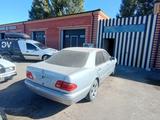 Mercedes-Benz E 300 1998 года за 550 000 тг. в Уральск – фото 5