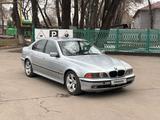 BMW 523 1998 годаfor2 500 000 тг. в Алматы – фото 2