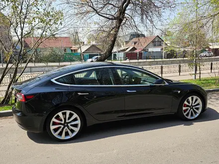 Tesla Model 3 2019 года за 13 500 000 тг. в Алматы – фото 10