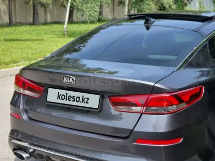 Kia K5 2018 года за 7 950 000 тг. в Алматы – фото 16