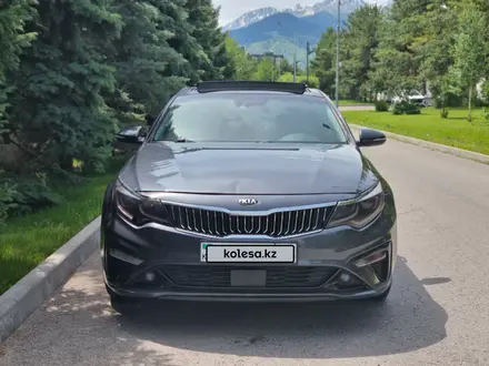 Kia K5 2018 года за 7 950 000 тг. в Алматы