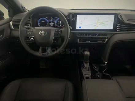 Toyota Camry Luxe 2025 года за 22 050 000 тг. в Астана – фото 9