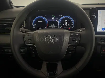 Toyota Camry Luxe 2025 года за 22 050 000 тг. в Астана – фото 14