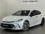 Toyota Camry Luxe 2025 года за 22 050 000 тг. в Астана