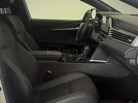 Toyota Camry Luxe 2025 года за 22 050 000 тг. в Астана – фото 6