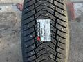 Новые зимние шины с шипами 285 45 R22 Yokohama Ice Guard IG65 за 980 000 тг. в Астана