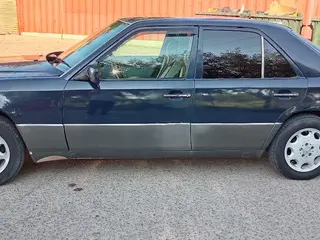 Mercedes-Benz E 280