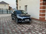 Mitsubishi Outlander 2020 годаүшін10 100 000 тг. в Актобе – фото 2