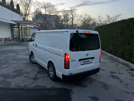 Toyota Hiace 2022 года за 16 900 000 тг. в Алматы – фото 4