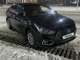 Hyundai Solaris 2020 года за 7 100 000 тг. в Уральск – фото 3