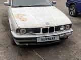 BMW 520 1992 года за 850 000 тг. в Караганда – фото 3