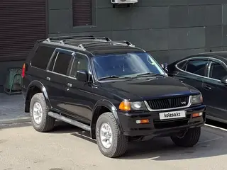 Mitsubishi Montero Sport