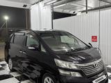 Toyota Vellfire 2011 года за 5 800 000 тг. в Атырау – фото 2