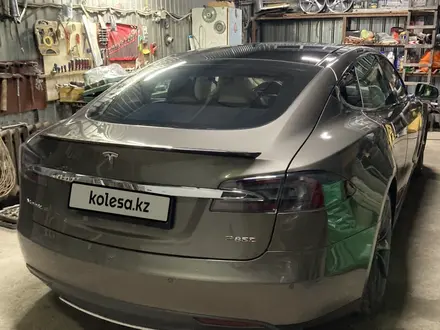 Tesla Model S 2015 года за 26 900 000 тг. в Алматы – фото 5