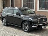 Infiniti QX80 2018 года за 21 950 000 тг. в Алматы – фото 2