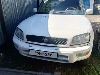 Toyota RAV4, 1999
