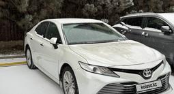 Toyota Camry 2018 года за 15 800 000 тг. в Алматы