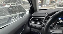 Toyota Camry 2018 года за 15 800 000 тг. в Алматы – фото 5