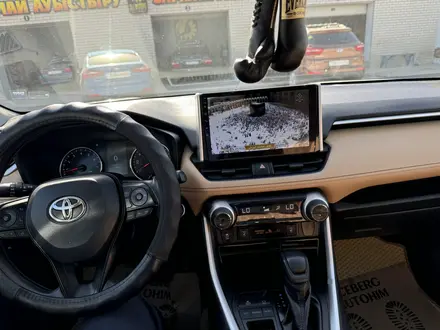 Toyota RAV4 2019 года за 14 000 000 тг. в Атырау – фото 8