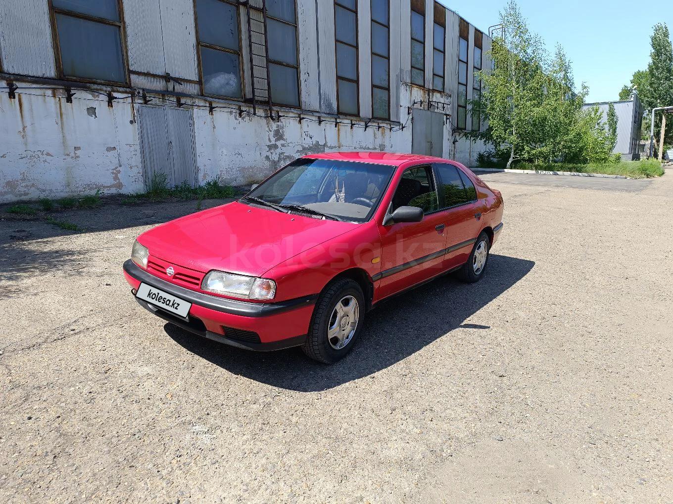 Nissan Primera 1992 г.