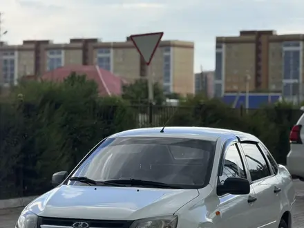 ВАЗ (Lada) Granta 2190 2013 года за 1 980 000 тг. в Уральск – фото 2