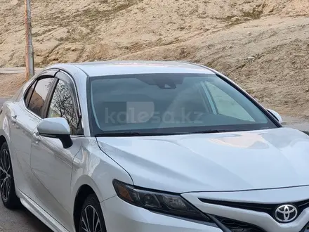 Toyota Camry 2019 года за 12 000 000 тг. в Актау – фото 4