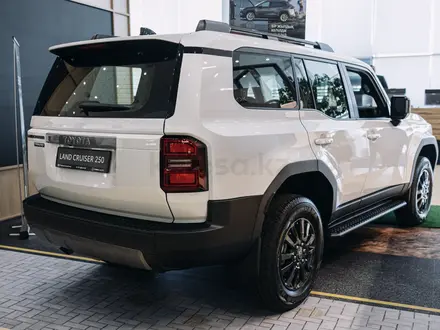 Toyota Land Cruiser Prado Comfort 2025 года за 33 990 000 тг. в Астана – фото 6