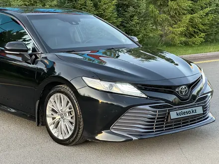 Toyota Camry 2019 года за 12 500 000 тг. в Караганда – фото 5