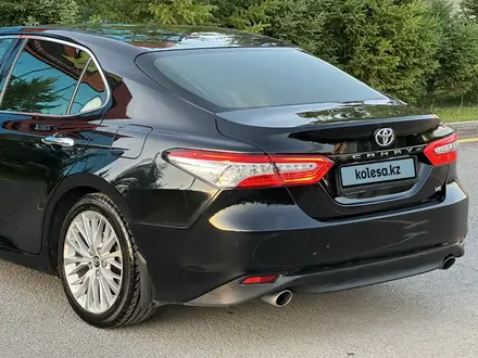 Toyota Camry 2019 года за 12 500 000 тг. в Караганда – фото 10