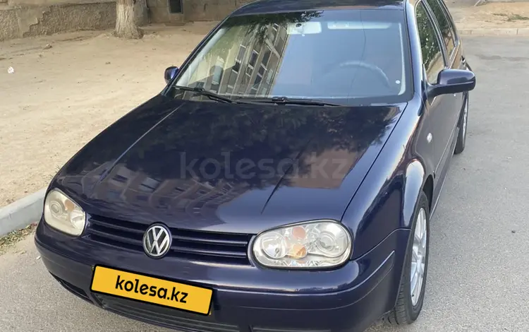 Volkswagen Golf 2002 годаүшін2 800 000 тг. в Актау