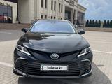 Toyota Camry 2023 года за 16 500 000 тг. в Караганда