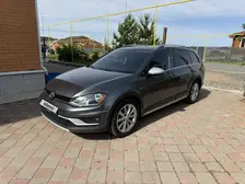 Volkswagen Golf, 2016