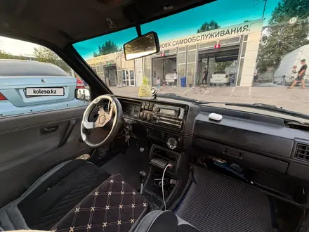 Volkswagen Golf 1992 года за 700 000 тг. в Алматы – фото 2
