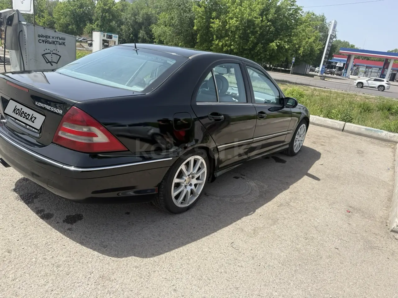 Mercedes-Benz C-Class, 2005