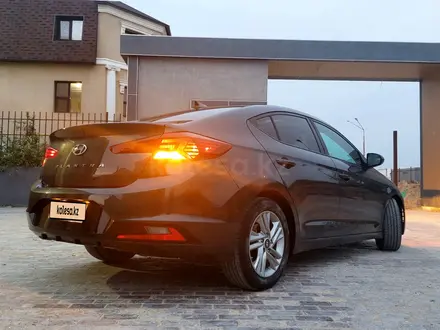 Hyundai Elantra 2019 года за 5 200 000 тг. в Актау – фото 10