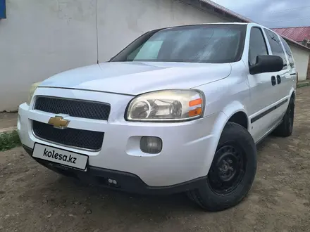 Chevrolet Uplander 2005 года за 5 500 000 тг. в Атырау – фото 2