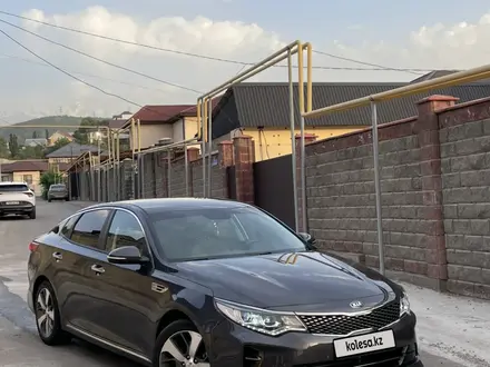 Kia K5 2018 года за 9 500 000 тг. в Алматы – фото 4