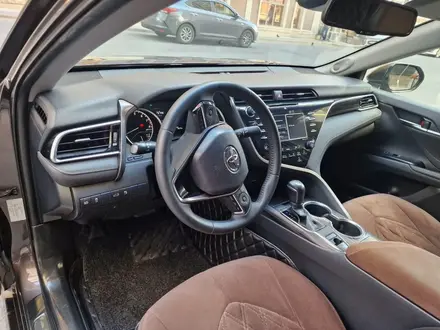 Toyota Camry 2019 года за 13 200 000 тг. в Уральск – фото 11