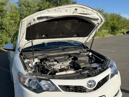 Toyota Camry 2013 года за 5 500 000 тг. в Уральск – фото 11