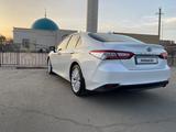 Toyota Camry 2018 года за 15 000 000 тг. в Павлодар – фото 2