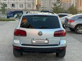 Volkswagen Touareg 2004 годаfor4 900 000 тг. в Балхаш – фото 5