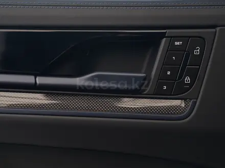 Porsche Cayenne Coupe Turbo GT 2026 года за 198 200 000 тг. в Астана – фото 20