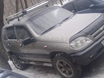 Chevrolet Niva 2007 года за 2 000 000 тг. в Караганда – фото 2