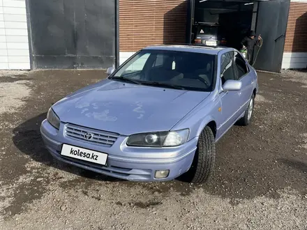 Toyota Camry 1998 года за 3 300 000 тг. в Балхаш – фото 3