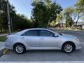 Toyota Camry 2015 года за 9 100 000 тг. в Алматы – фото 3