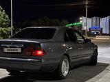 Mercedes-Benz E 320 1998 годаүшін2 800 000 тг. в Алматы – фото 4