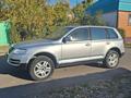 Volkswagen Touareg 2003 года за 4 900 000 тг. в Кордай – фото 2