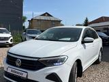 Volkswagen Polo 2022 года за 7 590 000 тг. в Астана – фото 2