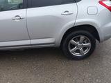 Toyota RAV4 2011 годаүшін7 800 000 тг. в Тараз – фото 4